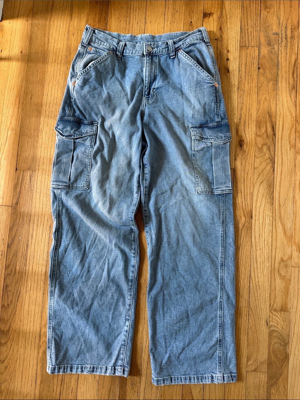 GAP Light Wash 90s loose Cargo denim Jeans size 6 28